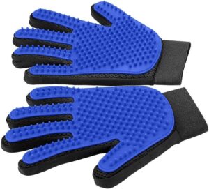 Grooming Glove – Remove Loose Fur While You Pet Your Pet